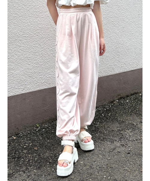 CALNAMUR（カルナムール）の「スウェットパンツ（スウェットパンツ・レディース・グレー/ピンク/ネイビー・F）」の3枚目の写真
