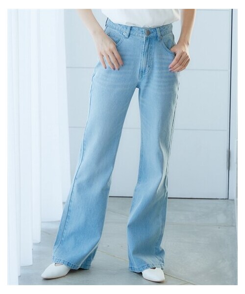 nissen（ニッセン）の「大きいサイズ　セミフレアデニムパンツ　miclat（デニムパンツ・レディース・ライトブルー/ブルー・80/84/88/92/96/98/106/114/122）」の3枚目の写真