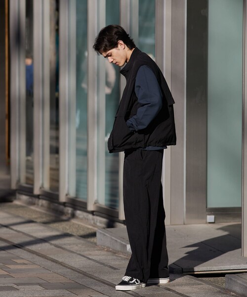 URBAN RESEARCH(アーバンリサーチ)の「『UR TECH』ナイロンベスト(テーラードジャケット・メンズ・BLACK/BLUE/GRAY・M/L)」の22枚目の写真