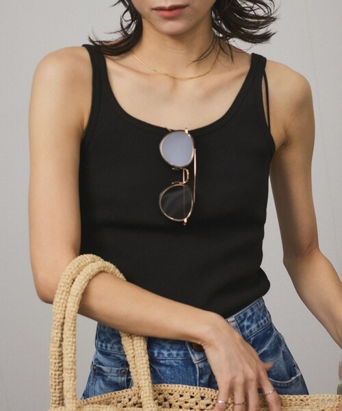 ADAM ET ROPE'(アダムエロペ)の「プリマベールファームリーリブタンクトップ / UVケア・洗える(タンクトップ・レディース・ブラック/オフホワイト/レッド系/パープル・F)」の11枚目の写真