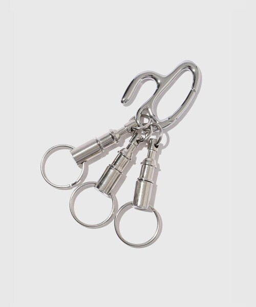 ADAM ET ROPE'（アダムエロペ）の「【HIDAKA/ヒダカ】Release Keychain（キーホルダー・メンズ・シルバー・F）」の3枚目の写真