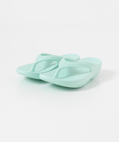 URBAN RESEARCH DOORS（アーバンリサーチドアーズ）の「OOFOS　OOLALA（サンダル・レディース・BLACK/MINT/PRIMROSE・6/7/8）」の2枚目の写真