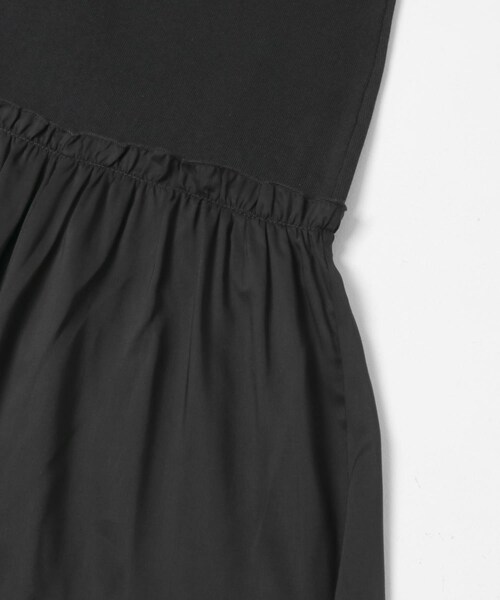 URBAN RESEARCH ROSSO（アーバンリサーチロッソ）の「ドッキングストレートワンピース（ワンピース・レディース・OFF×KHAKI/BLK×BLK・Free）」の4枚目の写真