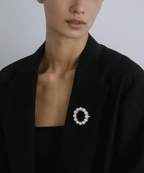 URBAN RESEARCH（アーバンリサーチ）の「decor『デコール』　Broach maru pearl（ブローチ/コサージュ・レディース・Pearl・-）」の3枚目の写真