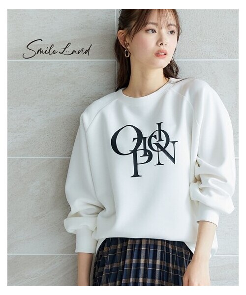 nissen（ニッセン）の「大きいサイズ ダンボールニットラグランプリントプルオーバー（スウェット・レディース・チャコール/モカベージュ/オフホワイト・L~LL相当/3L~4L相当/5L~6L相当/8L相当/10L相当）」の2枚目の写真