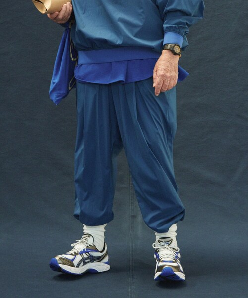 URBAN RESEARCH（アーバンリサーチ）の「SFC　WIDE TAPERED EASY PANTS（その他パンツ・メンズ・Blue/Olive/Navy/Black・M/L）」の5枚目の写真