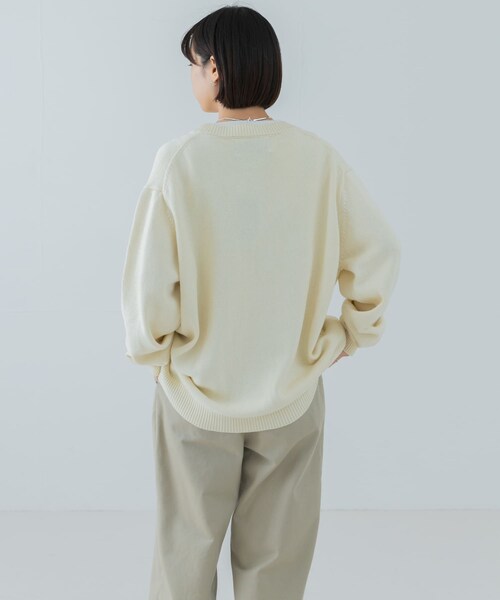 URBAN RESEARCH（アーバンリサーチ）の「『別注』RUSSELL ATHLETIC×UR　CREW NECK CARDIGAN（カーディガン/ボレロ・メンズ・BLACK/IVORY・M/L）」の22枚目の写真