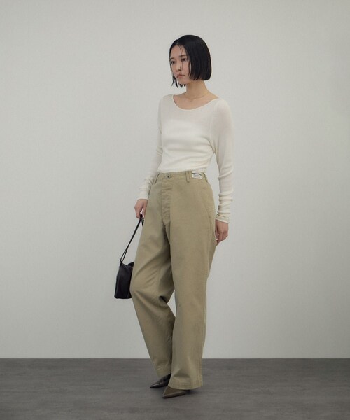 ADAM ET ROPE'(アダムエロペ)の「【J'aDoRe・一部店舗限定】【COUTURE D'ADAM(クチュール ド アダム)】OLD CHINO(その他パンツ・レディース・ベージュ・29/30/31)」の20枚目の写真