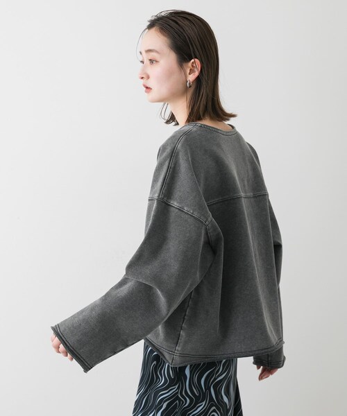 SENSE OF PLACE by URBAN RESEARCH（センスオブプレイスバイアーバンリサーチ）の「Vネックルーズスウェット（スウェット・レディース・OFF WHITE/CORAL/BLACK・one）」の20枚目の写真