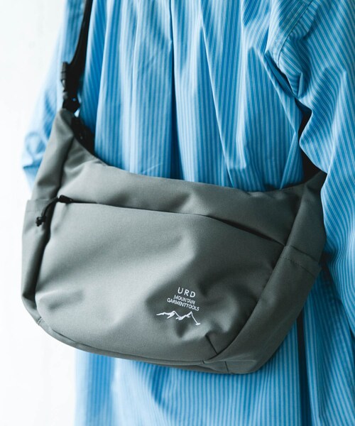 URBAN RESEARCH DOORS（アーバンリサーチドアーズ）の「URD SHOULDER BAG（ショルダーバッグ・メンズ・BLACK/SAGE GRAY・-）」の3枚目の写真