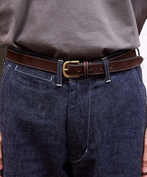 ADAM ET ROPE'（アダムエロペ）の「【ANDERSONS/アンダーソンズ】25 レトロドレスベルト スエード (ブラスバックル)（ベルト・メンズ・ダークブラウン/ダークブラウン系・L/M/S）」の12枚目の写真