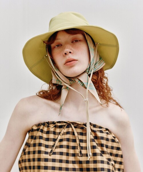 ADAM ET ROPE'(アダムエロペ)の「【La Maison de Lyllis for ADAM ET ROPE'】別注UV HAMPTON(ハット・レディース・チャコール/グリーン系/ワイン系・F)」の6枚目の写真
