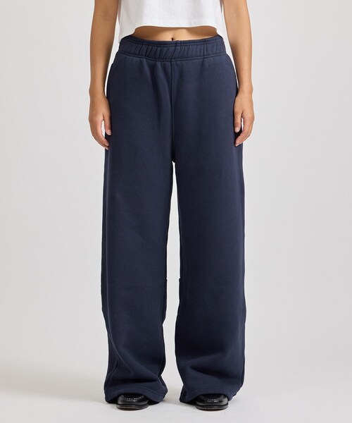 Saturdays NYC(サタデーズ ニューヨークシティ )の「Fulton Long Loop Sweatpants | WOMEN(その他パンツ・レディース・オフホワイト/ネイビー・L/M/S)」の17枚目の写真