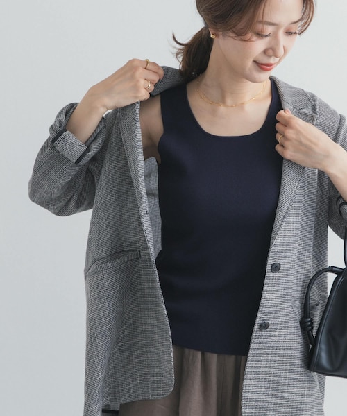 URBAN RESEARCH DOORS(アーバンリサーチドアーズ)の「2WAYニットタンク(タンクトップ・レディース・OFF/BROWN/NAVY・Free)」の3枚目の写真