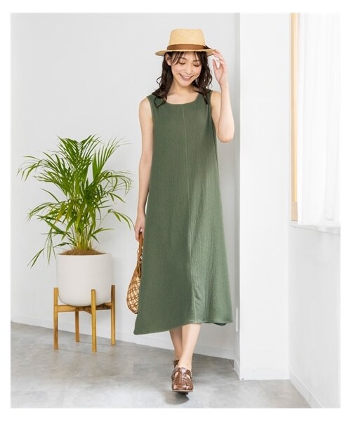 nissen（ニッセン）の「＜大きいサイズ＞涼しいサラサラカットソー楊柳ノースリーブワンピース（ロング丈）（ワンピース・レディース・[在庫限り]ラベンダー/[在庫限り]ベイクドオレンジ/黒/モカベージュ/モスカーキ/[在庫限り]スティールブルー/インクブルー/ピーチピンク/ベージュ/茶系ギンガム/ブルーグリーン・L/LL/3L/4L/5L/6L/8L/10L）」の19枚目の写真