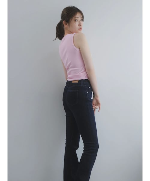 dazzlin（ダズリン）の「【吉田朱里】メイクアップフレアデニムパンツ（デニムパンツ・レディース・アイスブルー/インディゴ・XS/S/M/L）」の18枚目の写真