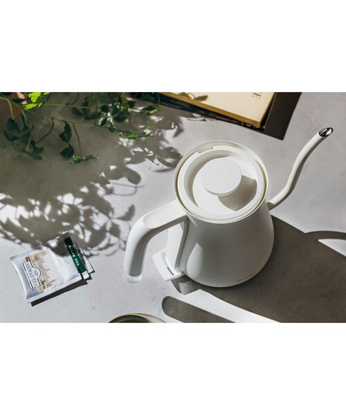 ADAM ET ROPE'（アダムエロペ）の「【BALMUDA / バルミューダ】The Pot［電気ケトル］（キッチン家電・レディース・ブラック/ホワイト・F）」の21枚目の写真