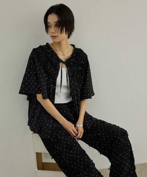 ADAM ET ROPE'(アダムエロペ)の「【WEB先行販売】【crinkle crinkle crinkle】別注ドットコットンブラウス(シャツ/ブラウス・レディース・ブラック系・F)」の7枚目の写真