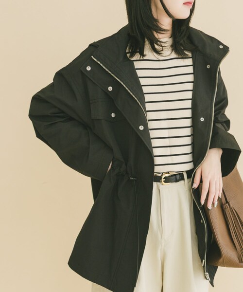 ITEMS URBANRESEARCH(アイテムズ アーバンリサーチ)の「『撥水/イージーケア』ライトフーディーブルゾン(ブルゾン・レディース・ECRU/BLK・Free)」の18枚目の写真