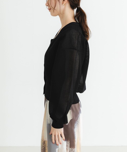 URBAN RESEARCH（アーバンリサーチ）の「new basic　リネン混スポンディッシュニットカーディガン（カーディガン/ボレロ・レディース・GRAY/LIME/BLACK・FREE）」の14枚目の写真