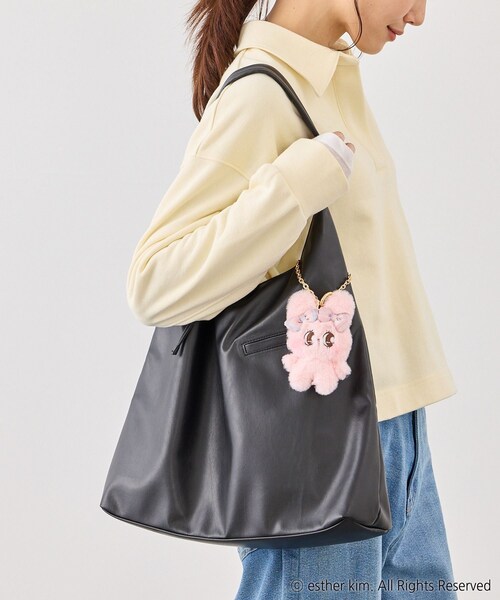 ROPE' PICNIC(ロペピクニック)の「【Esther Bunny Little meets ROPE' PICNIC】チャーム付きバッグ(トートバッグ・レディース・ブラック/シルバー・F)」の7枚目の写真