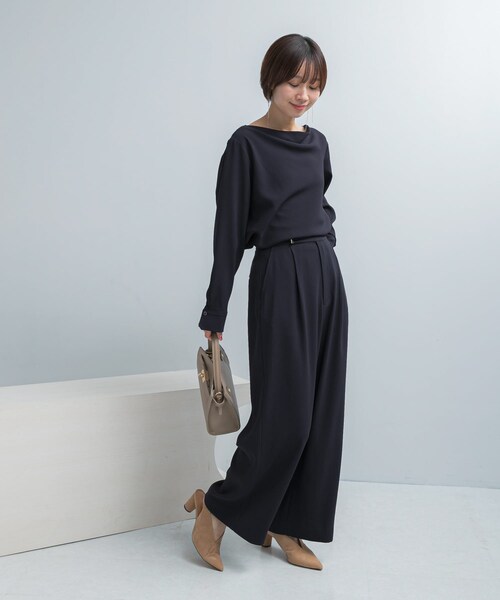 URBAN RESEARCH ROSSO（アーバンリサーチロッソ）の「トリアセテート混ドレープネックブラウス（シャツ/ブラウス・レディース・L/BEIGE/NAVY・Free）」の8枚目の写真