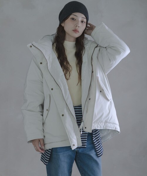 URBAN RESEARCH Sonny Label（アーバンリサーチサニーレーベル）の「撥水2WAYフーディスタンドダウンコート（その他アウター・レディース・アイボリー/ブラック/ブラウン・Free）」の6枚目の写真