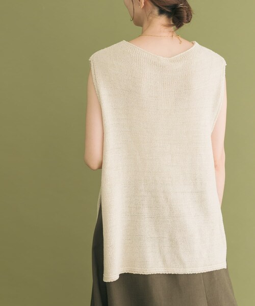 ITEMS URBANRESEARCH（アイテムズ アーバンリサーチ）の「テープヤーンニットベスト（ベスト・レディース・OFF/NVY/L.KHK・FREE）」の7枚目の写真
