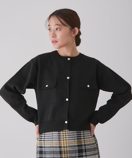 Jayro(ジャイロ)の「ポケ付きクルーカーディガン(カーディガン/ボレロ・レディース・ブラック/チャコール/ワイン/グレー/ベージュ/ネイビー・M)」の1枚目の写真