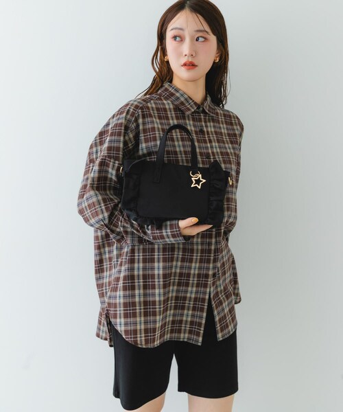 RODE SKO（ロデスコ）の「スターチャームフリルミニトートバッグ（ハンドバッグ・レディース・IVORY/MOCHA/BLACK・one）」の22枚目の写真