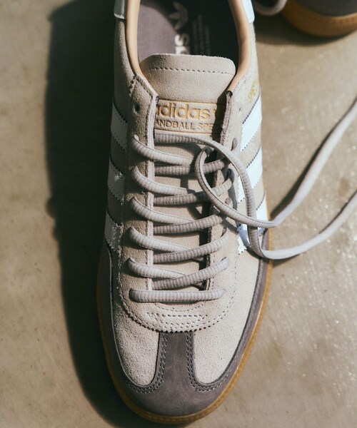 ADAM ET ROPE'(アダムエロペ)の「【adidas Originals for ADAM ET ROPE'】HANDBALL SPEZIAL(スニーカー・メンズ・ライトグレー・25.5/26.0/26.5/27.0/27.5/28.0/28.5/29.0/30.0)」の18枚目の写真