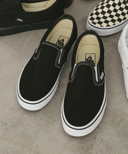 URBAN RESEARCH DOORS（アーバンリサーチドアーズ）の「VANS　UA Classic Slip-On（スニーカー・メンズ・BLK/WHT/Navy/True White/BLK/BLK/CHECKER・8/8.5/9/9.5/10）」の4枚目の写真