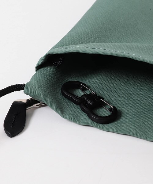URBAN RESEARCH DOORS(アーバンリサーチドアーズ)の「STANDARD SUPPLY SLING PURSE M(ショルダーバッグ・メンズ・MINTGREEN・One)」の8枚目の写真