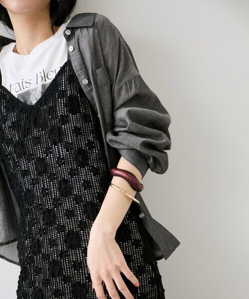 VIS（ビス）の「フォト＆ロゴプリントフレンチスリーブTシャツ/接触冷感（Tシャツ/カットソー・レディース・チャコール/ホワイト/サックス・F）」の11枚目の写真