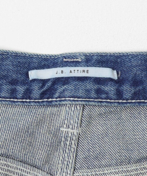 URBAN RESEARCH（アーバンリサーチ）の「J.B.ATTIRE　HOLLYWOOD PAINTER PANTS（デニムパンツ・レディース・FADED・1/2）」の8枚目の写真