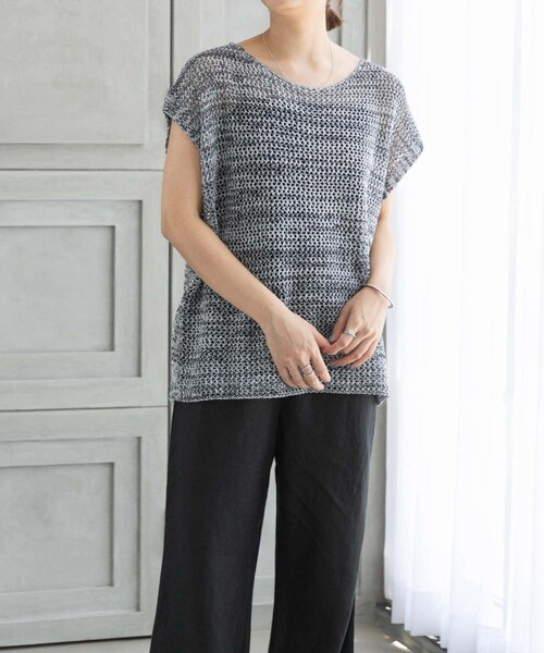 URBAN RESEARCH（アーバンリサーチ）の「メランジメッシュニット（ニット/セーター・レディース・CHARCOAL/BEIGE/GREEN・FREE）」の4枚目の写真