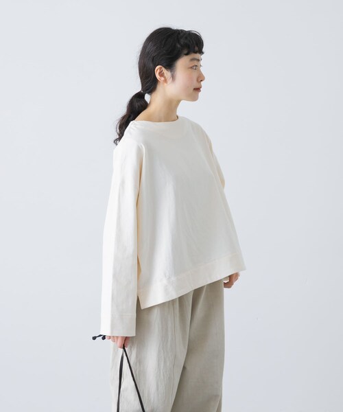 かぐれ（カグレ）の「コットンボートネックカットソー（Tシャツ/カットソー・レディース・IVORY/BLACK/BORDER・Free）」の5枚目の写真