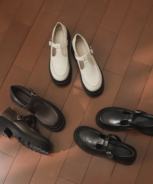 SENSE OF PLACE by URBAN RESEARCH（センスオブプレイスバイアーバンリサーチ）の「Tストラップボリュームソールシューズ（ドレスシューズ・レディース・BLACK/IVORY/D.BROWN・S/M/L）」の17枚目の写真