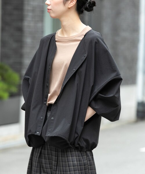 EKAL(エカル)の「『速乾/通気性』DOT AIR CARDIGAN(カーディガン/ボレロ・レディース・ブラック/グレージュ/ネイビー・One)」の6枚目の写真
