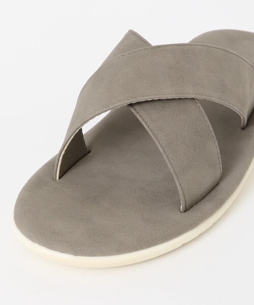 ITEMS URBANRESEARCH（アイテムズ アーバンリサーチ）の「エコレザークロスサンダル（サンダル・メンズ・BEG/BLK/GRY/CML・26.5/27.5）」の13枚目の写真