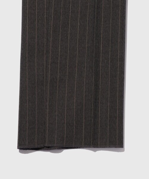 ADAM ET ROPE'(アダムエロペ)の「【BIBOJA/ビボヤ】1 Pleats Straight(スラックス・メンズ・チャコール・38/40/42)」の9枚目の写真