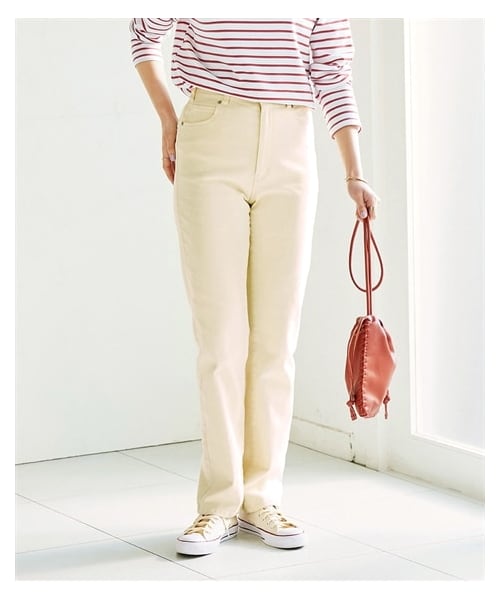 nissen（ニッセン）の「ストレッチゆるリラックスカラーデニムパンツ（ゆったりヒップ）（選べる2レングス）＜大きいサイズ有＞（パンツ・レディース・ソフトカーキ/バニラソフト/セサミグレー/ハニーマスタード/ラベンダー/ソフトピンク・L/LL/3L/4L/5L/6L/8L/10L/M）」の4枚目の写真