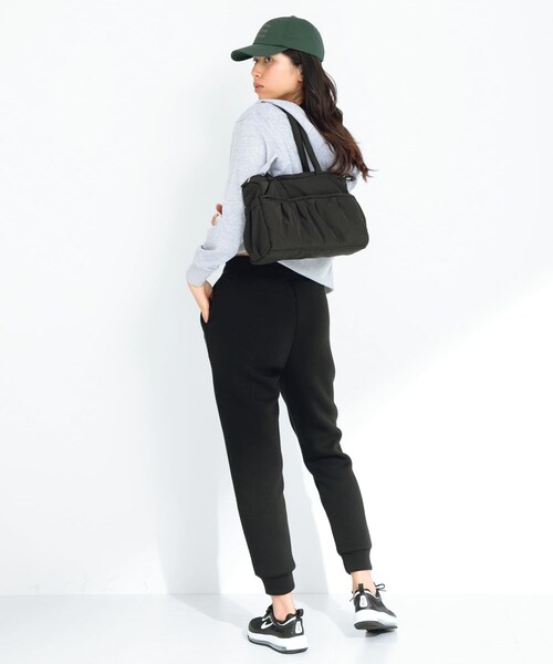 URBAN RESEARCH Sonny Label（アーバンリサーチサニーレーベル）の「SLAB　2wayPuffBostonBag（ボストンバッグ・レディース・ミント/オフ/ブラック・one）」の18枚目の写真