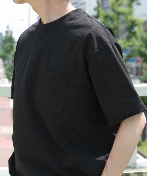 ITEMS URBANRESEARCH(アイテムズ アーバンリサーチ)の「接触冷感ハイストレッチTシャツ(シャツ/ブラウス・メンズ・CHA/WHT/NVY/BLK・M/L)」の21枚目の写真