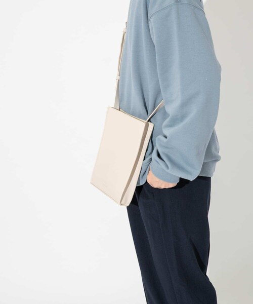 ITEMS URBANRESEARCH(アイテムズ アーバンリサーチ)の「ボックスショルダーバッグ(ショルダーバッグ・レディース・OFF/GRY/BLK・-)」の9枚目の写真