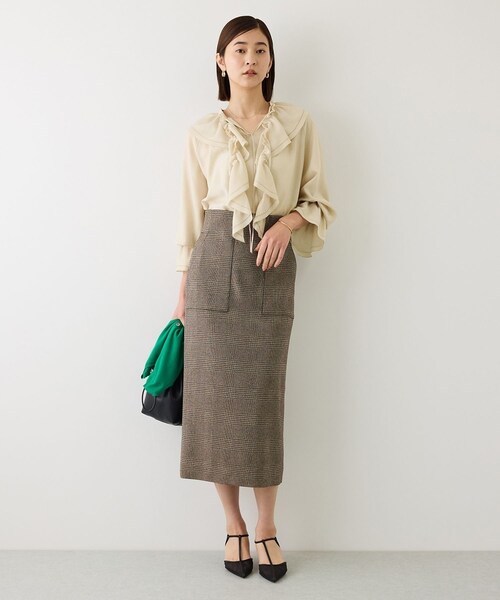 ROPE'(ロペ)の「【J'aDoRe・一部店舗限定サイズ】取り外し可能 2WAYラッフルフリルブラウス/イージーケア(シャツ/ブラウス・レディース・ホワイト/ダークブラウン/ベージュ・36/38)」の21枚目の写真
