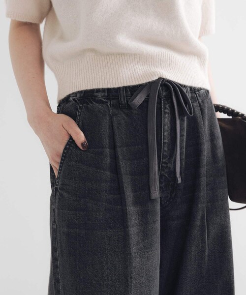 URBAN RESEARCH（アーバンリサーチ）の「デニムイージーワイドパンツ（デニムパンツ・レディース・BLUE/BLACK・36/38/40）」の11枚目の写真