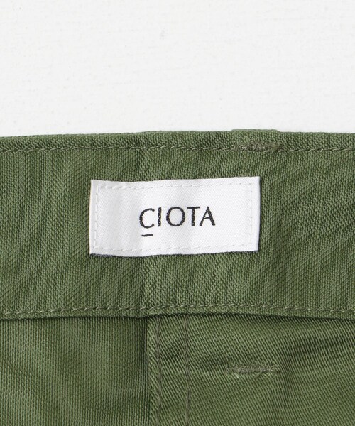 URBAN RESEARCH（アーバンリサーチ）の「CIOTA　Baker Pants（チノパンツ・レディース・Olive・1/2）」の11枚目の写真