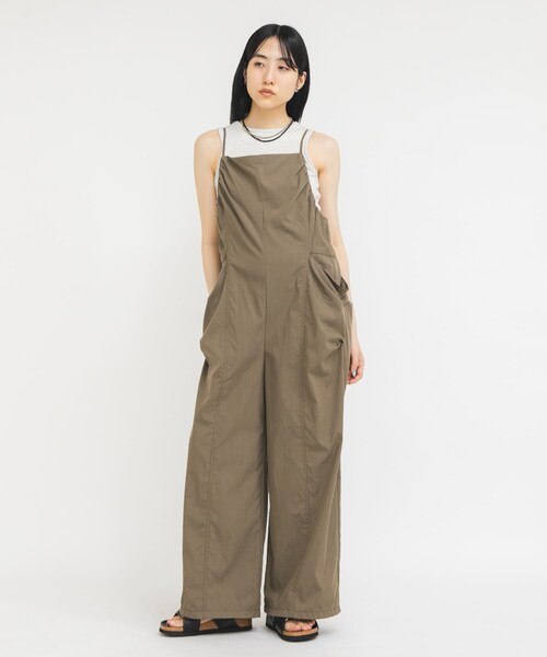 KBF（ケイビーエフ）の「ポケットディティールキャミサロペット（つなぎ/オールインワン・レディース・BLACK/BROWN/BEIGE・One）」の17枚目の写真
