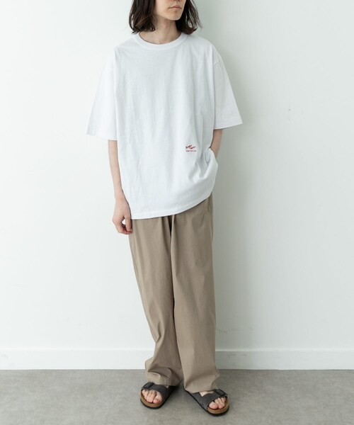 URBAN RESEARCH Sonny Label（アーバンリサーチサニーレーベル）の「ARMY TWILL　PRINT HSTEE TAG（Tシャツ/カットソー・メンズ・WHITE/CHARCOAL/PINK・M/L）」の9枚目の写真